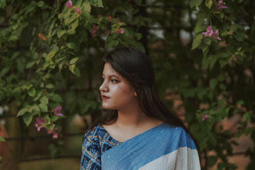 Lightweight Linen Sarees Perfect for India's Hot Summer Climate