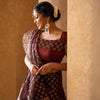 How Linen Clothing Combines Comfort and Elegance