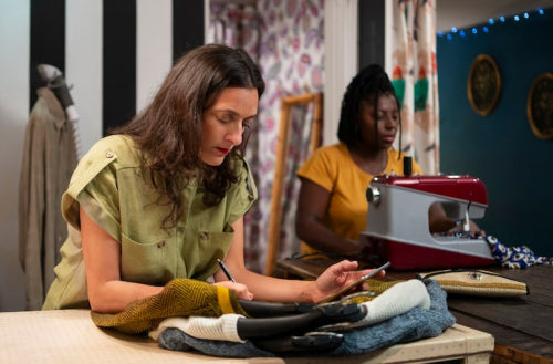 Artisan-Led Innovations Shaping Ethnic Fashion This Year