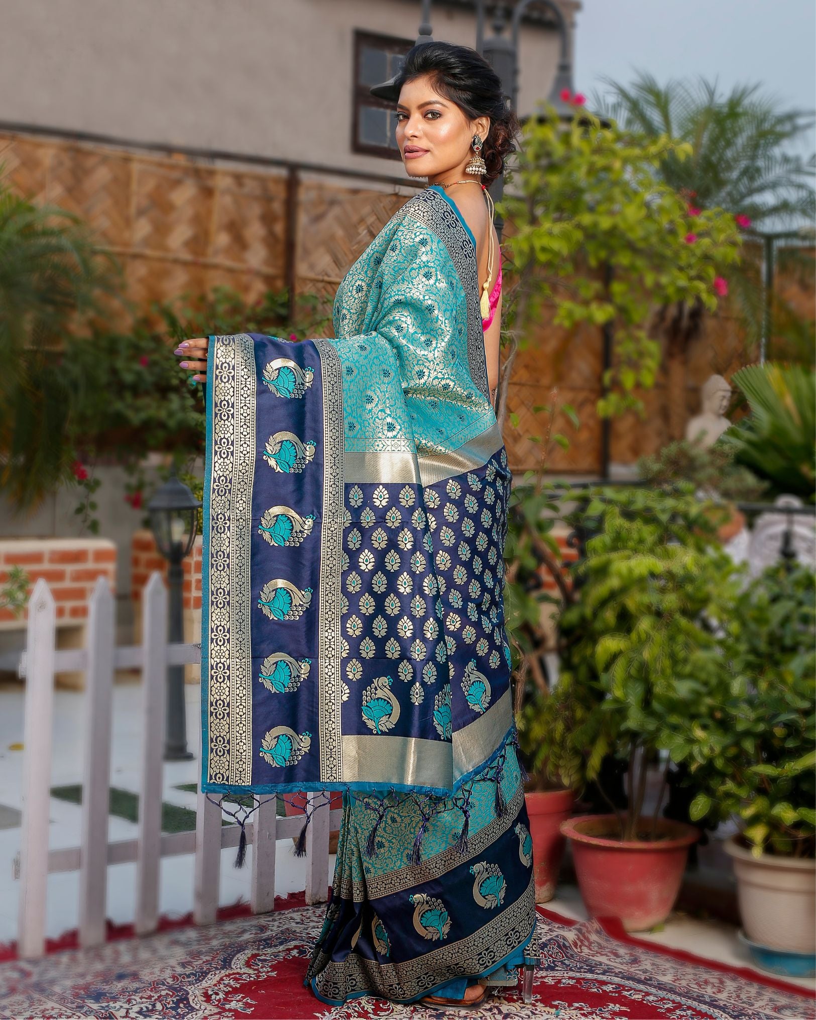 Kashmiri Modal Silk Saree Cyan Blue Color with Navy Blue Pallu and blouse - IndieHaat