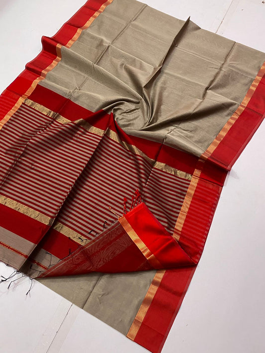 Maheshwari Handloom Cotton Silk Saree Dark Beige Color with contrast Pallu and blouse - IndieHaat