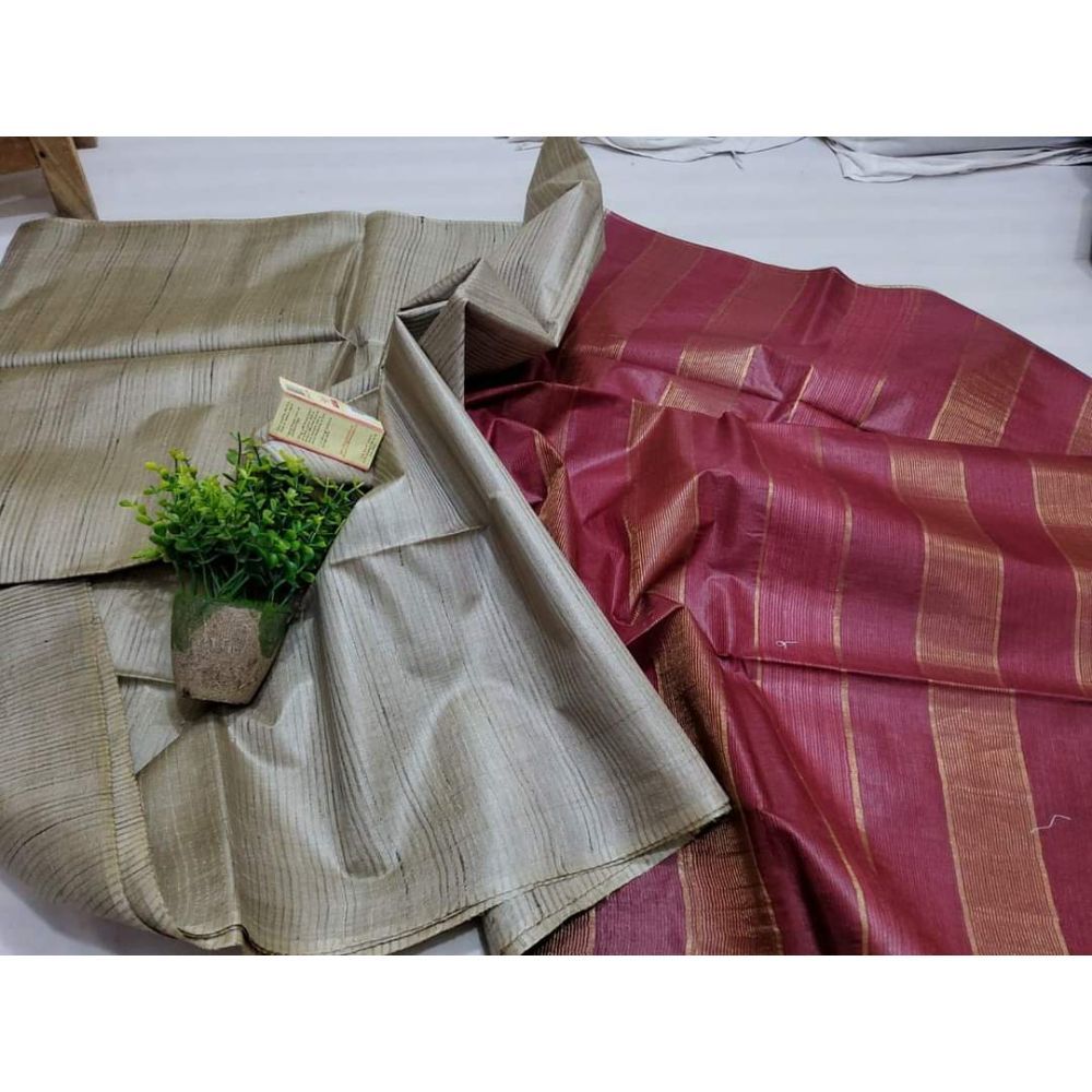 Silkmark Certified Eri Tussar Striped Biege Body Saree with Maroon Pallu Colour Blouse-Indiehaat