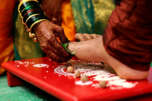 Direct Sourcing From Artisans Ensures Authenticity in Handmade Ethnic Wear