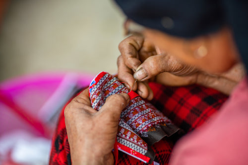 How Artisans in Rural India Are Adapting Traditional Weaving to Contemporary Markets