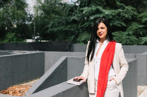 The Appeal of Cotton Linen Sarees for Daily Office Wear