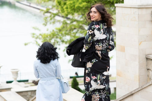 Why Urban Professionals Are Rediscovering the Appeal of Chikankari Kurtis