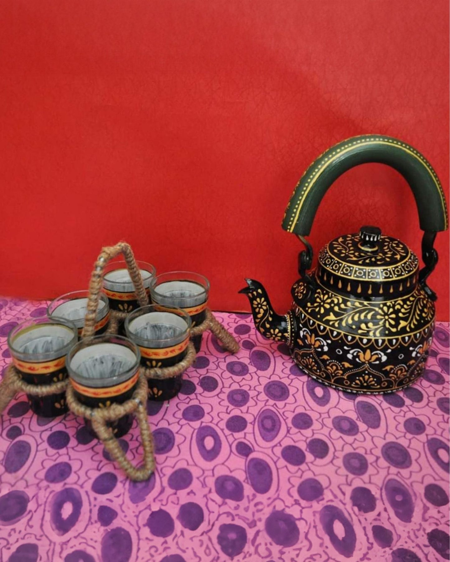 1189-Hand Painted Black coloured Aluminium Tea Kettle With Jute Stands And 6 Glasses