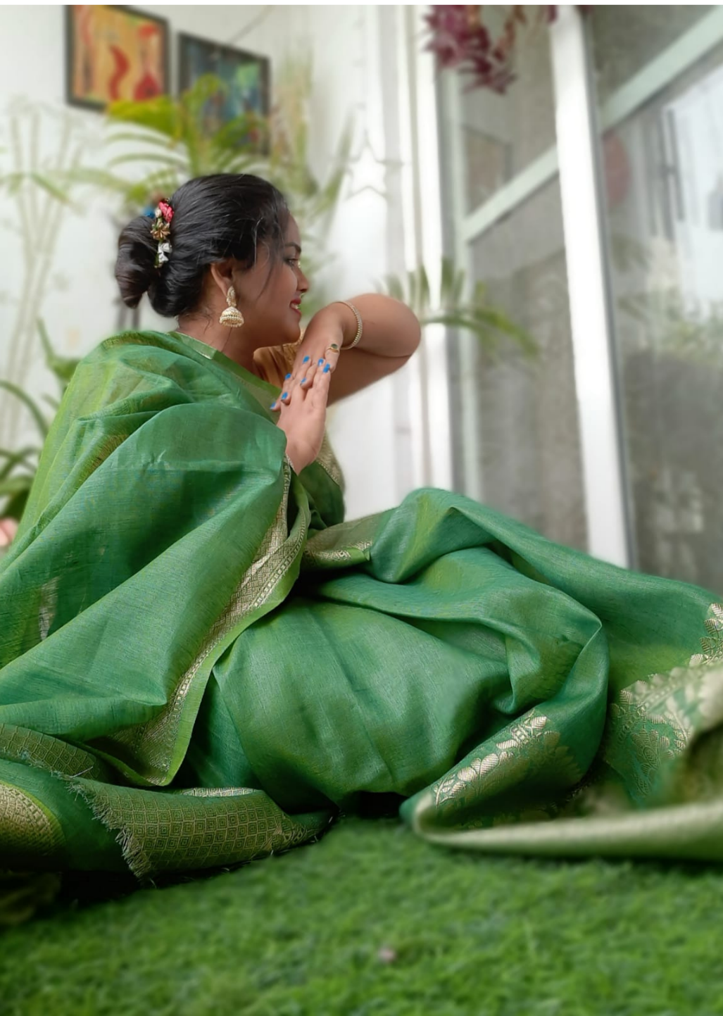 Silk Linen Banarasi Brocade Weaving Handloom Green Saree with Blouse-Indiehaat
