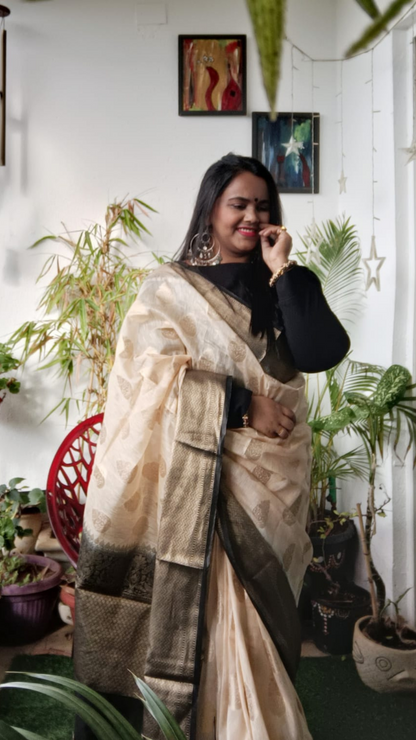 Silk Linen Weaving Design Jacquard Handloom Saree Cream Color with Running Blouse-Indiehaat