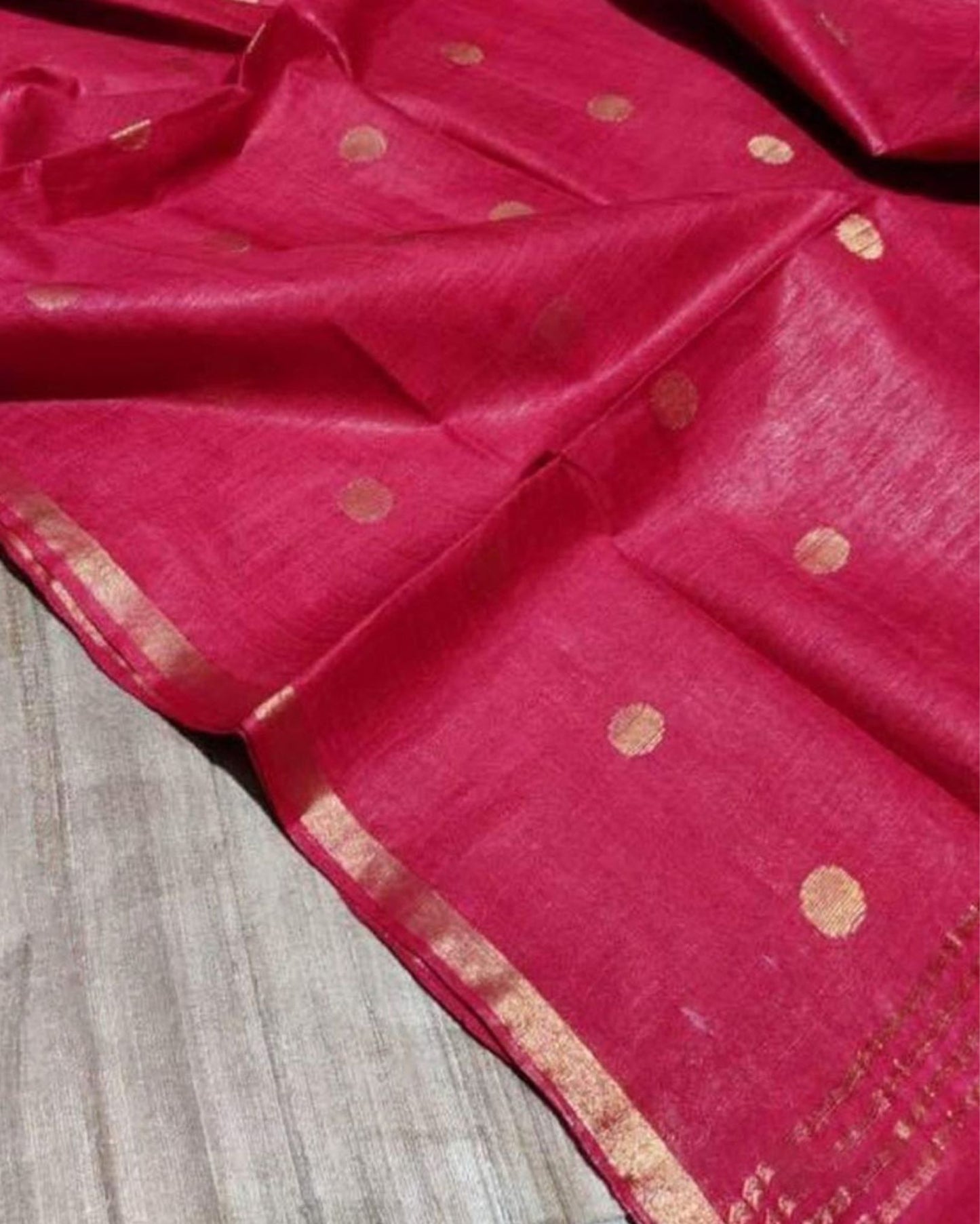 6428-Handloom Pure Katan Silk Red Dupatta Set with Biege Tussar Silk Top (Silkmark Certified)