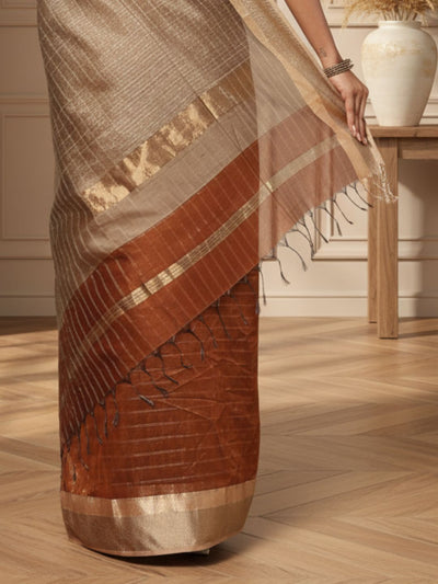 Indiehaat | Pure Maheshwari Silk Kosa Pallu Brown Saree