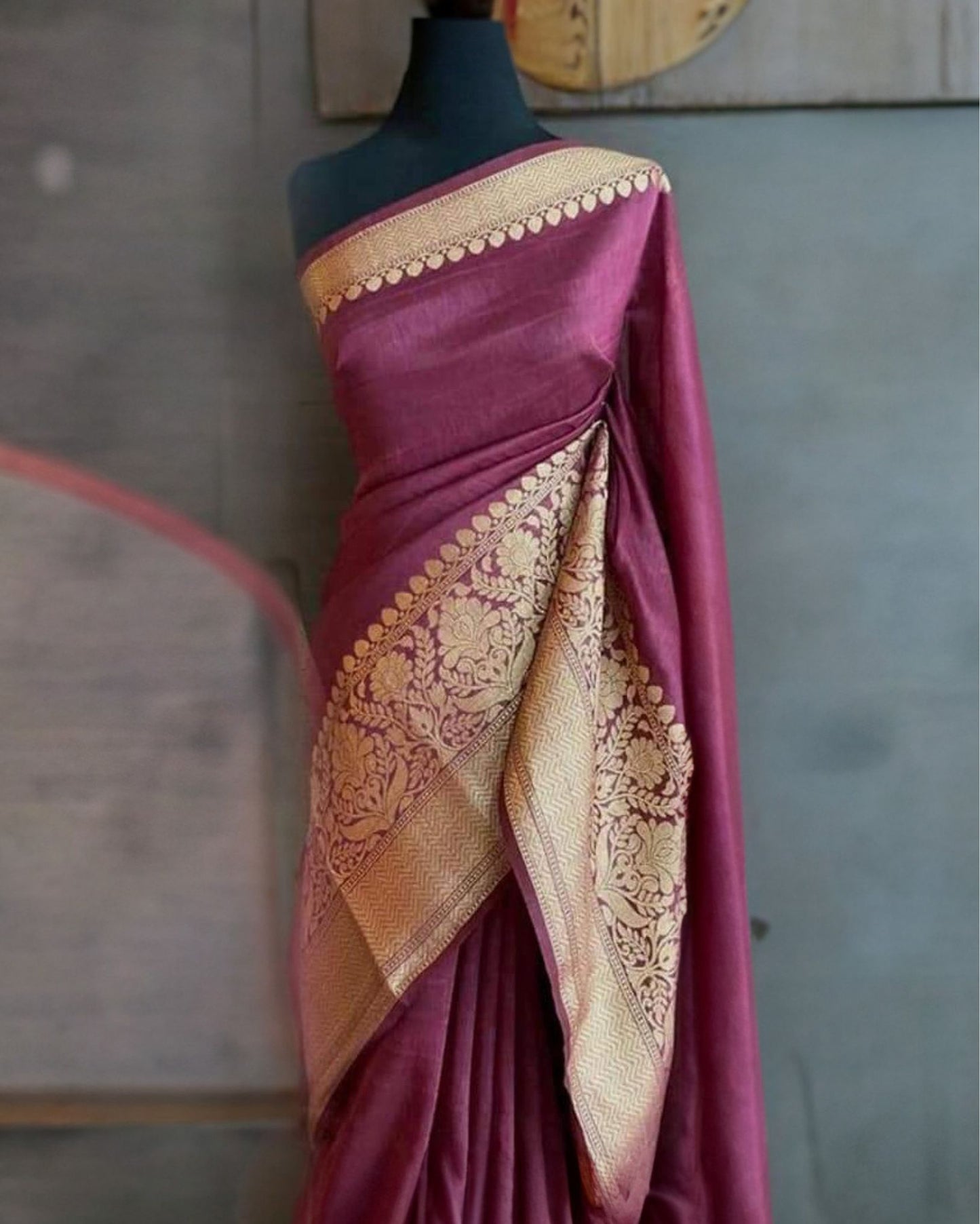 5573-Silk Linen Weaving Design Jacquard Handloom Purple Saree with Running Blouse