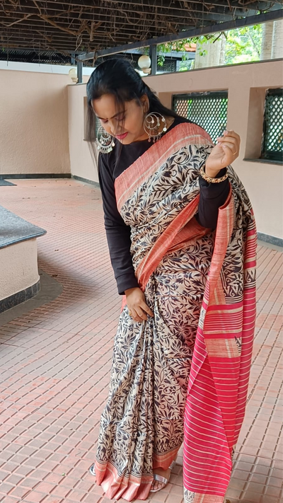 Silkmark Certified Tussar Silk Handloom Handblock Printed Black and Red Saree with Blouse-Indiehaat