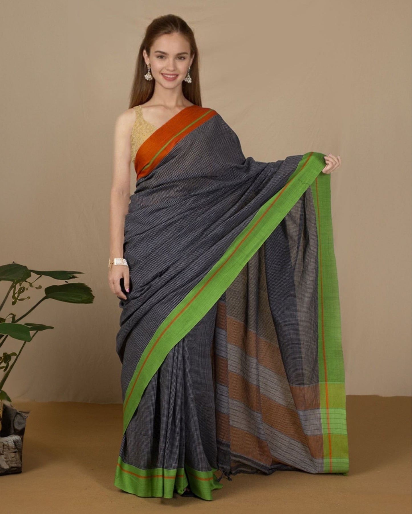 6153-Patteda Anchu Handloom Mark Certified Pure Cotton Green Saree with Running Blouse