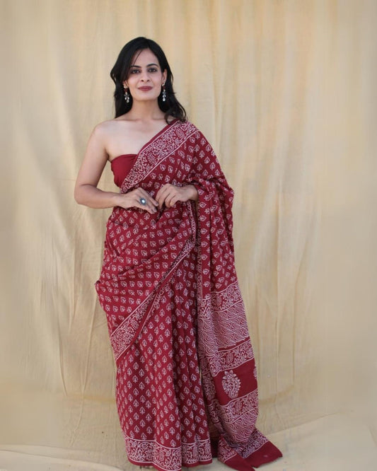 2826-Pure Mulmul Cotton Saree Red Color Handblock Printed With Blouse