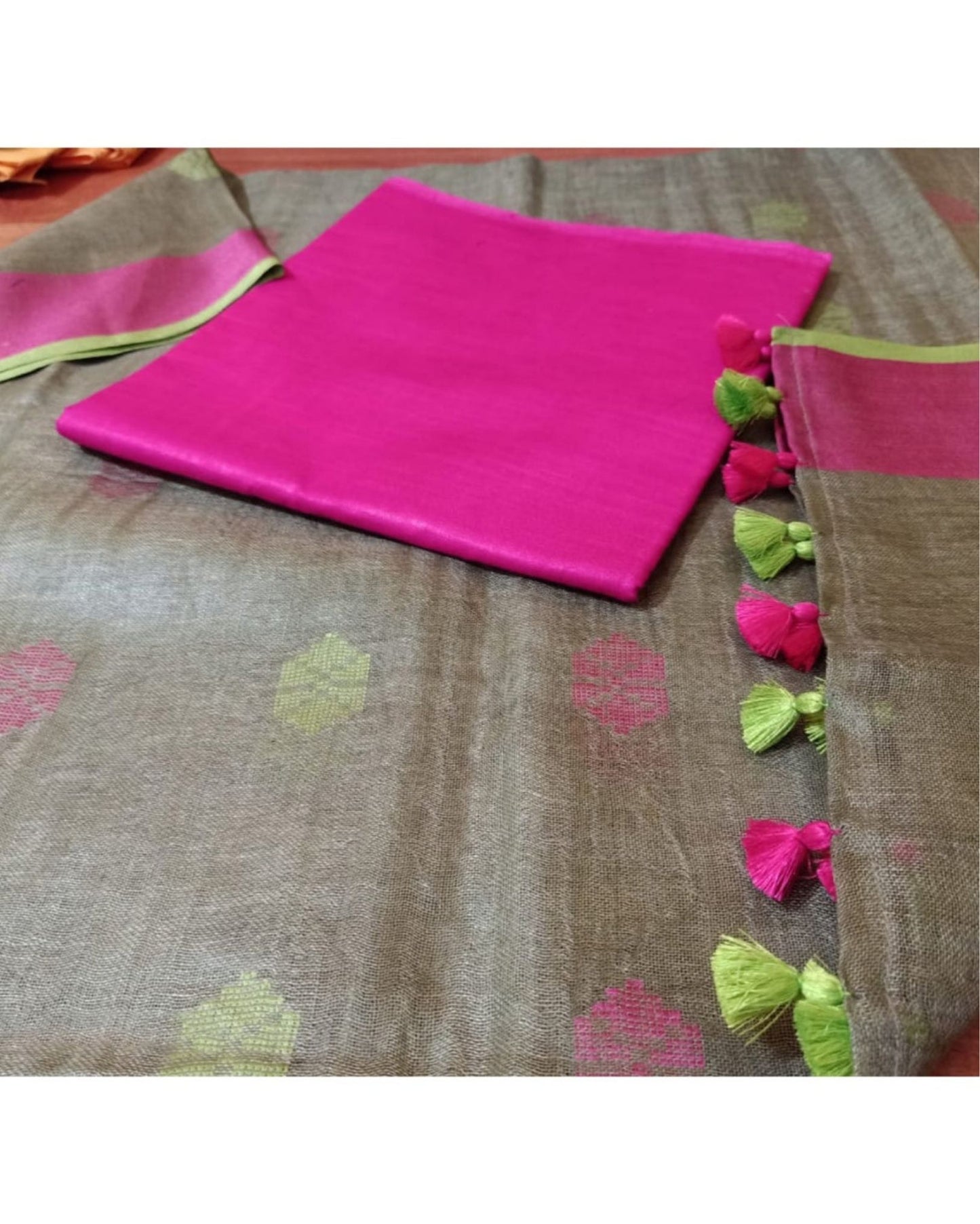 Pure Linen Shining Green Dupatta & Katan Silk Pink Top Set