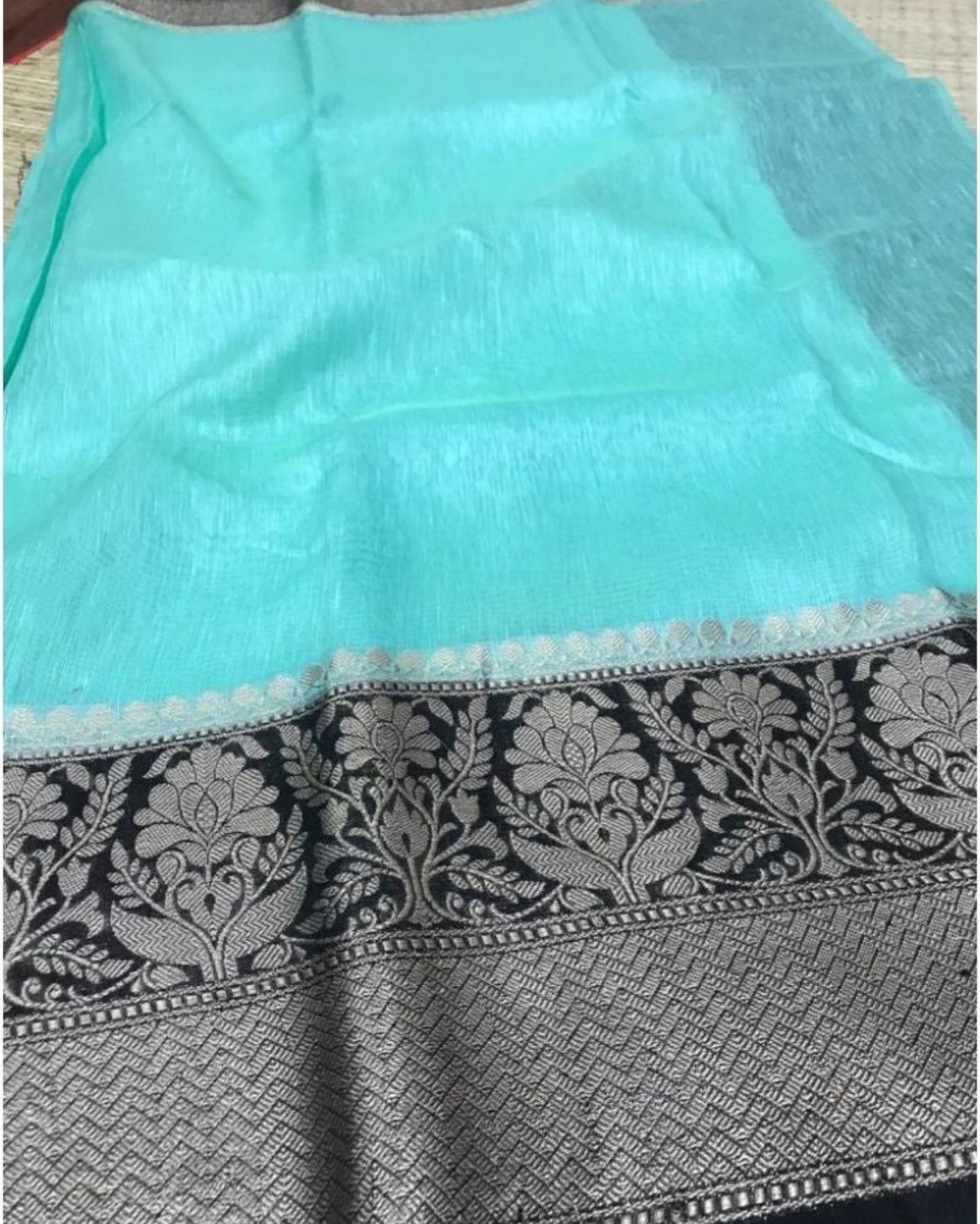 Evocative Banarasi Silk Linen Blue Handloom Saree