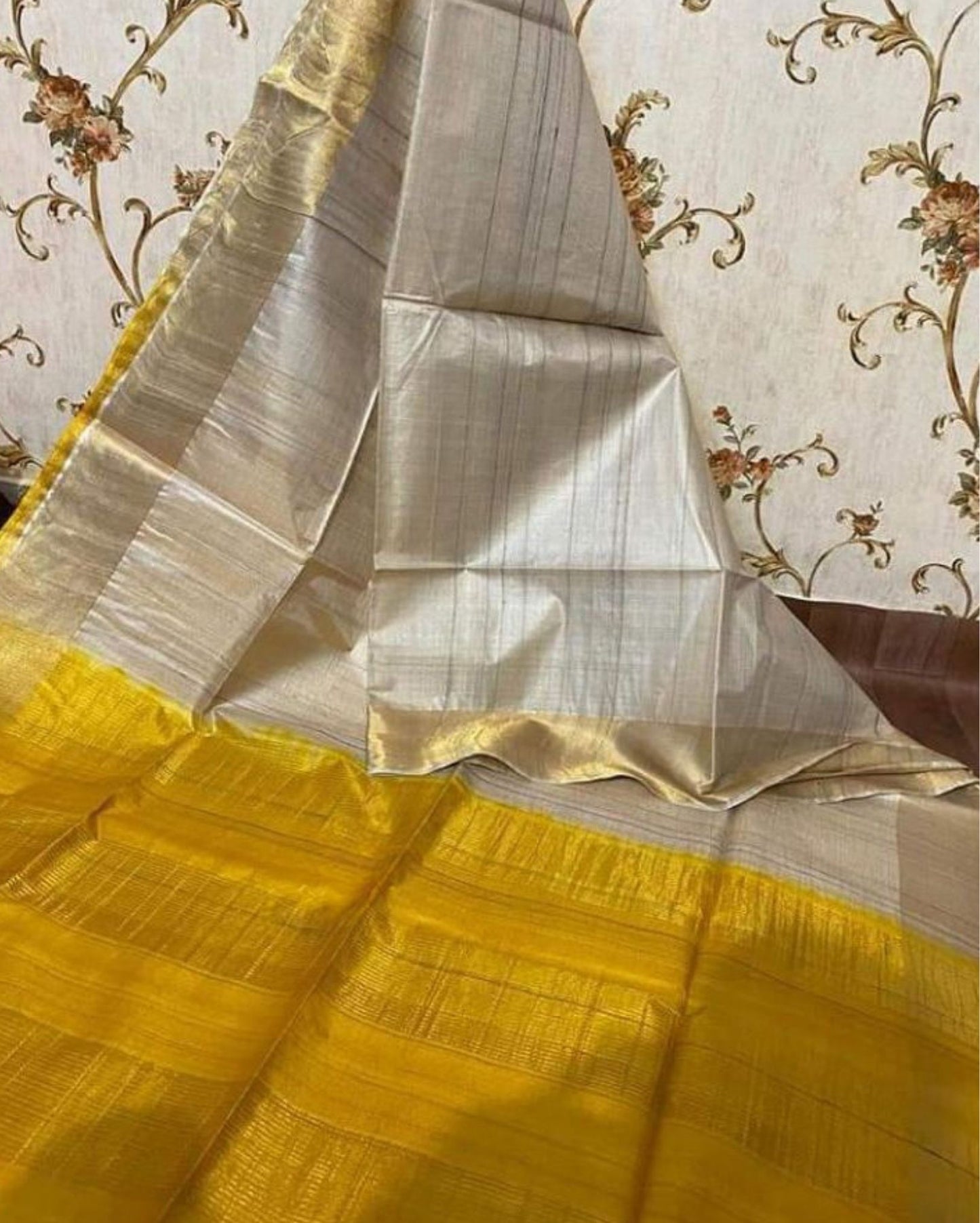 Handloom Kota Silk Dreamy Beige & Yellow Saree