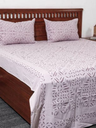 Aavaran Applique Double Bedsheet Peach