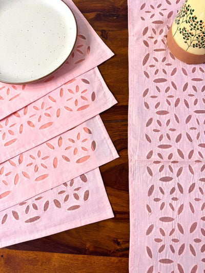 Indiehaat | Applique Cotton Table Runner & Mat Set Pink