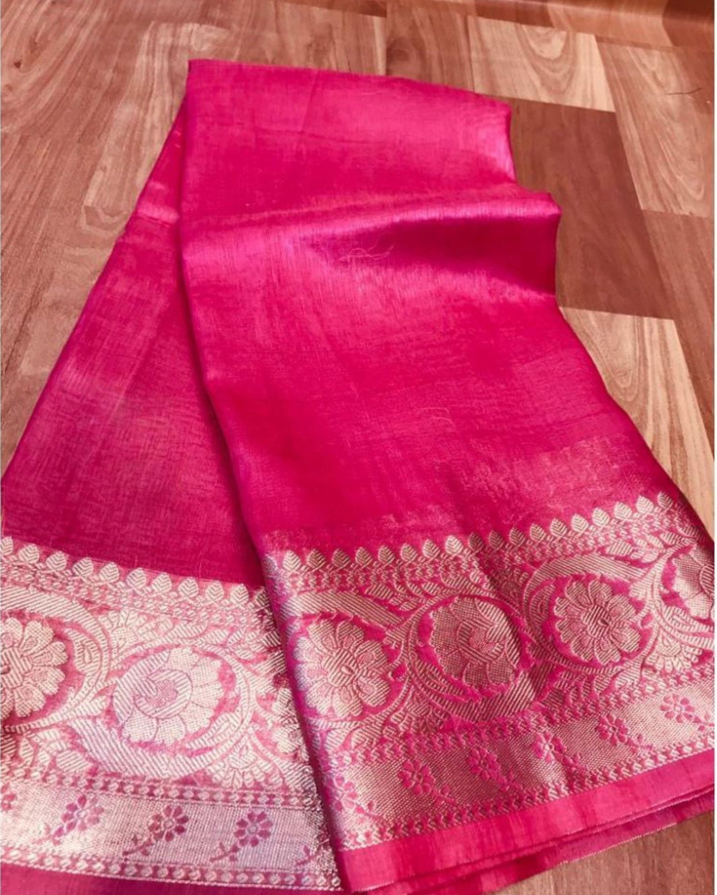 Fascinating Banarasi Silk Linen Pink Handloom Saree