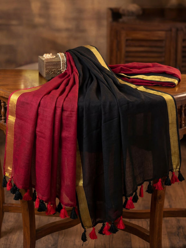 Indiehaat | Pure Handloom Mul Cotton Saree Red & Black