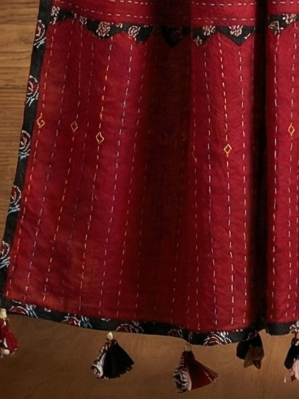 Indiehaat | Applique Kantha Pure Mul Cotton Dupatta Red