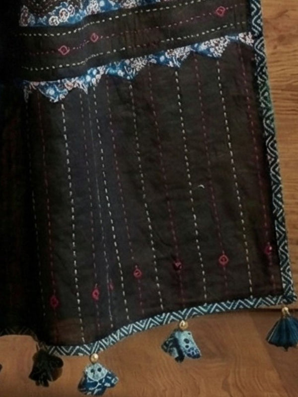 Indiehaat | Applique Kantha Pure Mul Cotton Dupatta Black