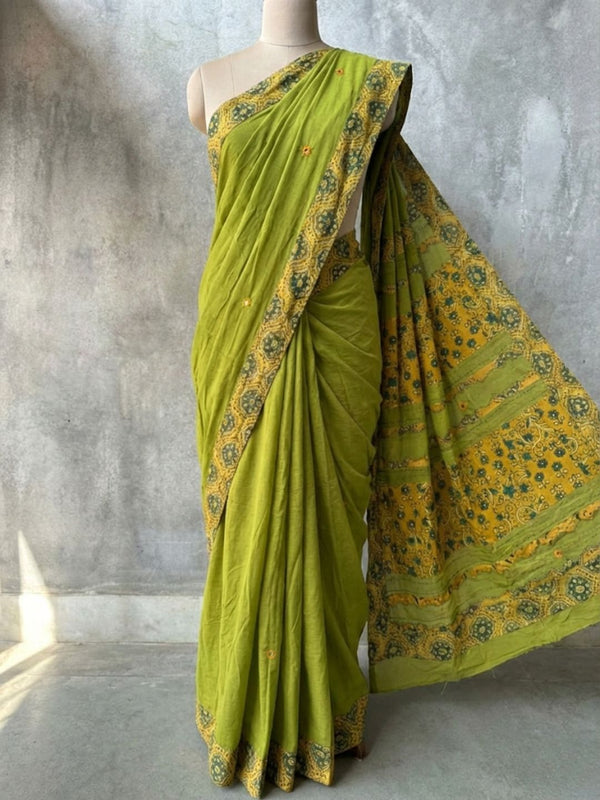 Indiehaat | Ajrakh Patch Work Pure Mul Cotton Saree Green