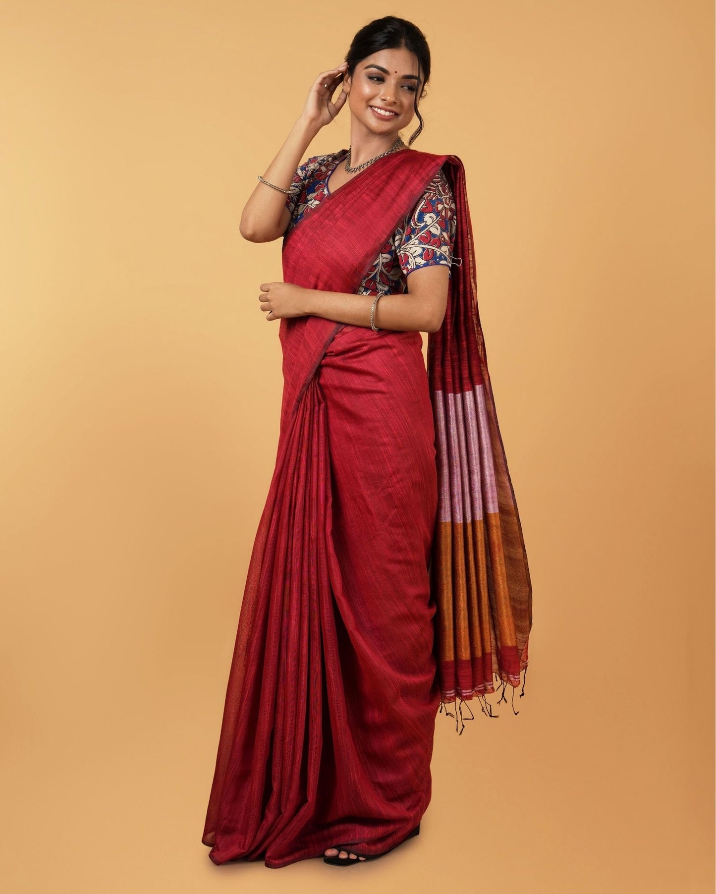 Fiery Silk Linen Handdyed Red Contrast Pallu Saree