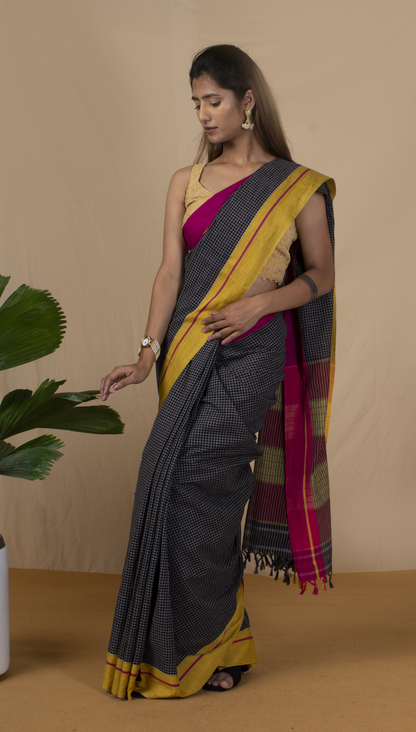 6337-Patteda Anchu Handloom Mark Certified Pure Cotton Black Saree with Running Blouse