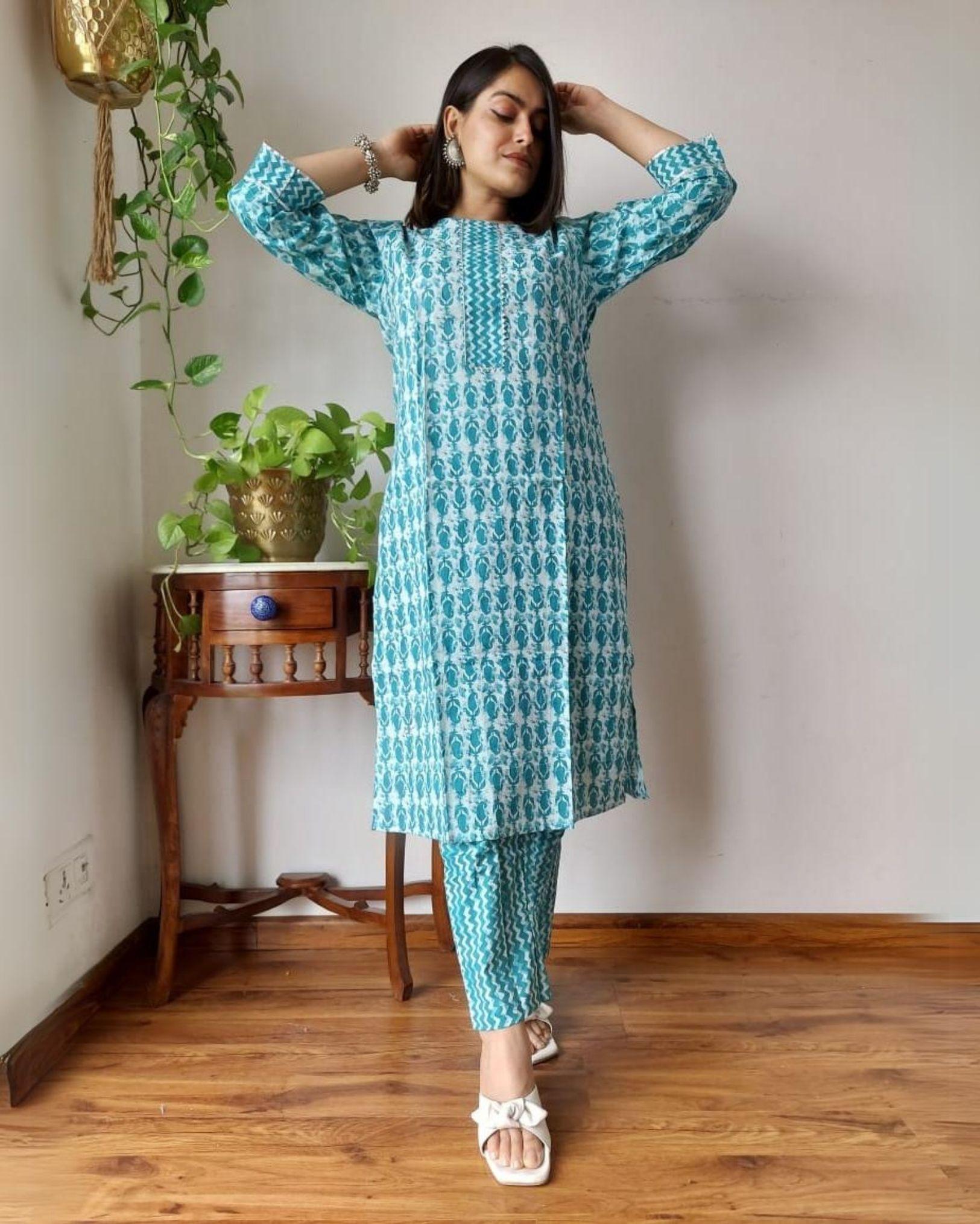 Indiehaat | Cotton Stitched Kurti White And Blue Color Handblock Printed With Pant