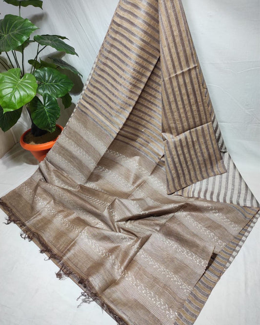 Bansbara Silk Saree Beige Color Striped Design with Tassel and running blouse - IndieHaat