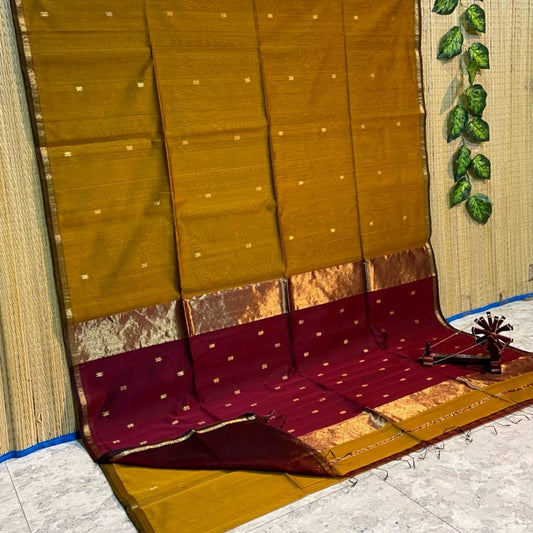 Maheshwari Silk Saree Butta Body Golden Yellow Color with golden zari weaving border and running blouse (Butta Design) - IndieHaat