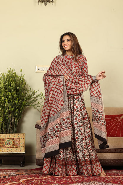 Handblock Printed Cotton Lehanga And Top With Mulmul Dupatta (Size: 34-46) Red & Beige Color-Indiehaat
