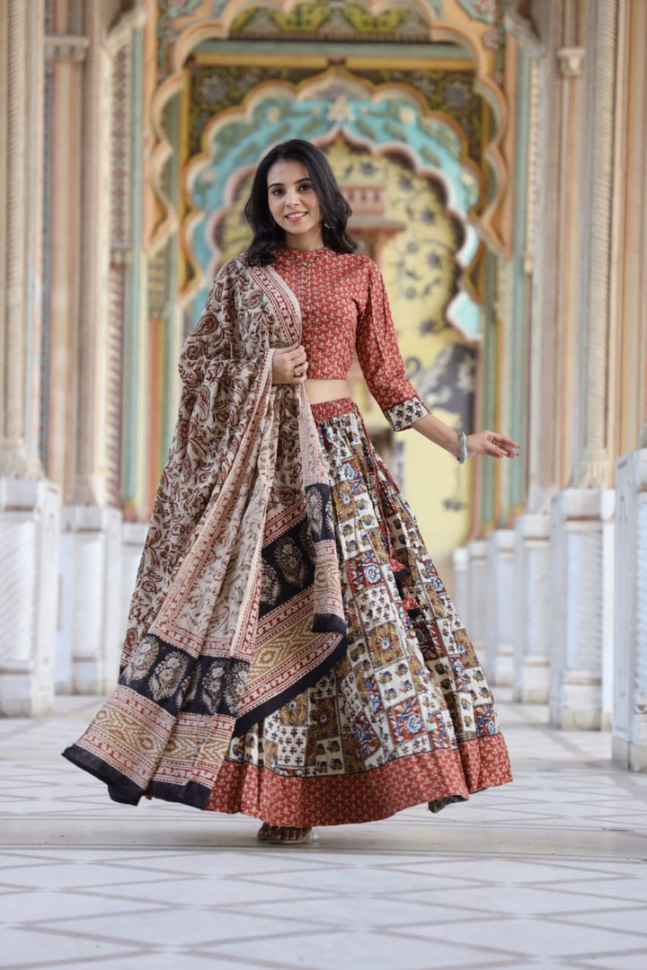 PADMINI Lehanga Set