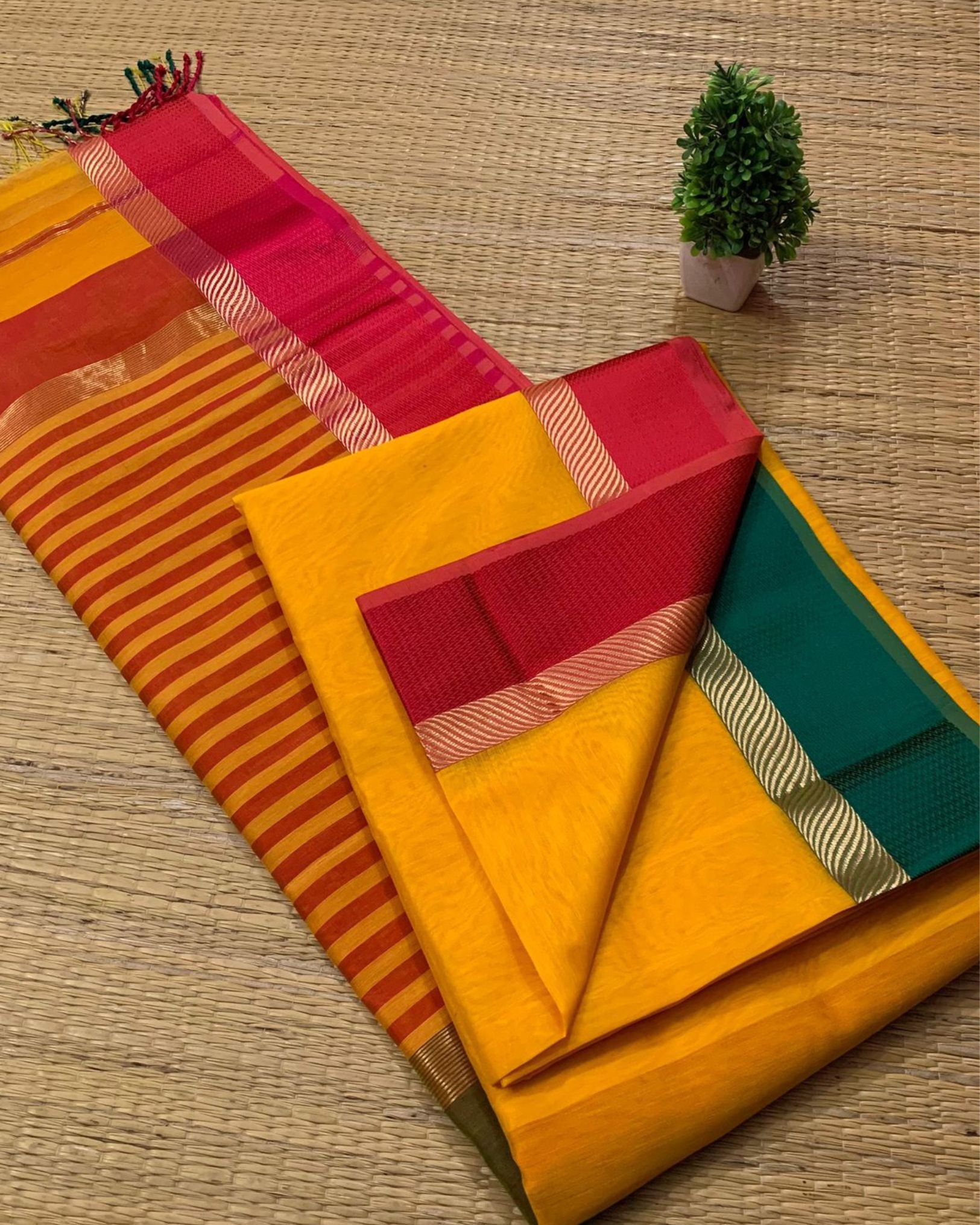 Maheshwari Handloom Silk by Cotton Saree Bright Orange Color with Ganga Jamuna Resham border and contrast Rani Pink blouse - IndieHaat