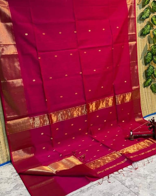 Maheshwari Handloom Handwoven Saree Crimson Pink Color Double Design Zari Border with flower buti pallu and contrast blouse - IndieHaat