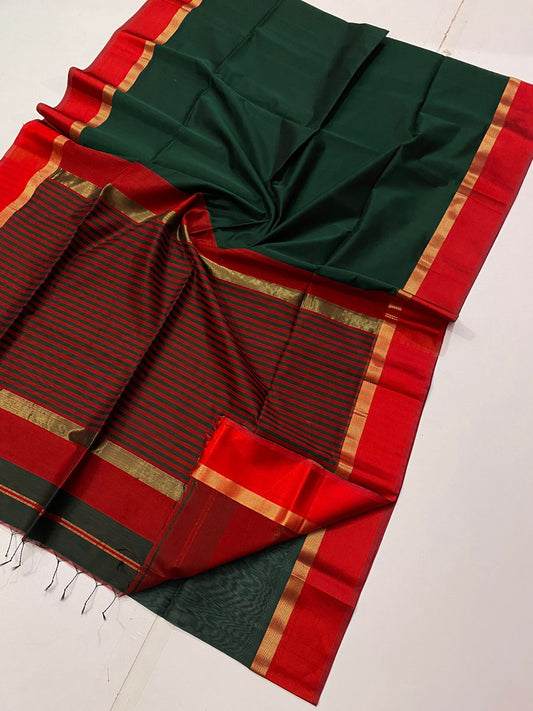 Maheshwari Handloom Cotton Silk Saree Dark Green Color with contrast Pallu and blouse - IndieHaat