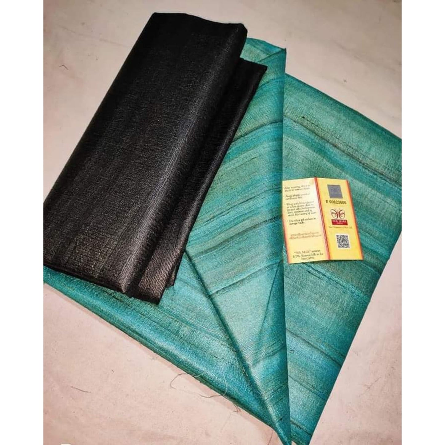 Silkmark Certified Gichcha Tussar Handloom Hand Dyed Green Saree with Contrast Blouse-Indiehaat